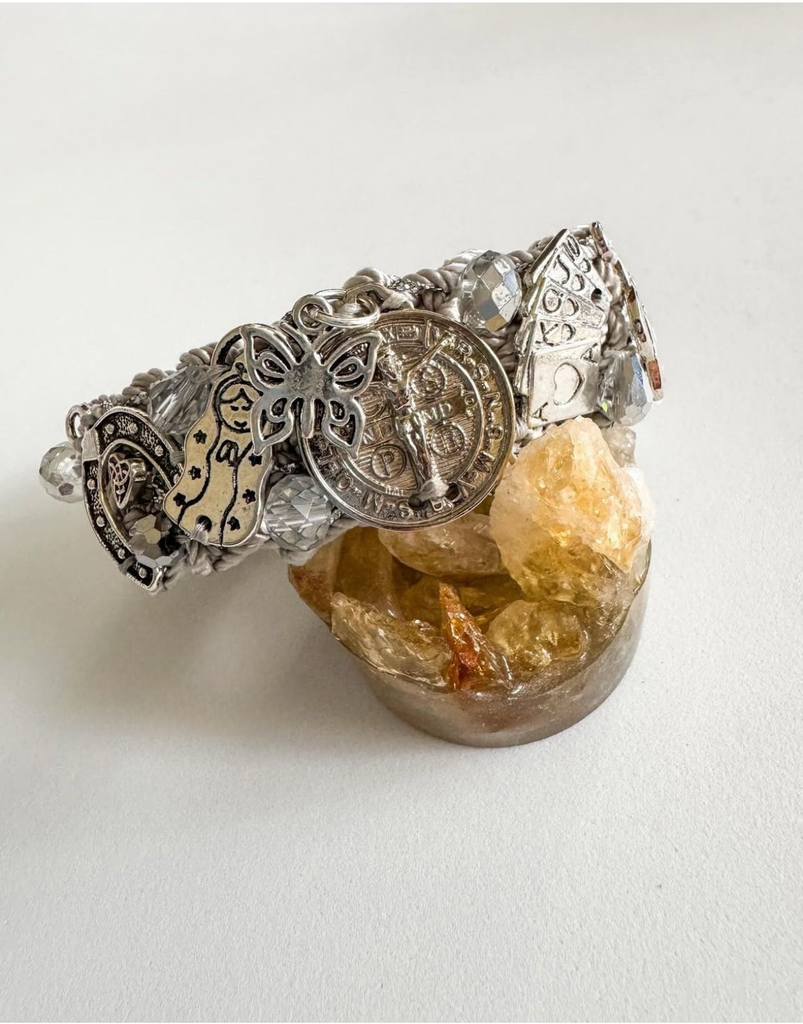 Pulsera Artesanal Bordada 