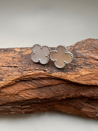 [D. 396] Aro Trébol Blanco 